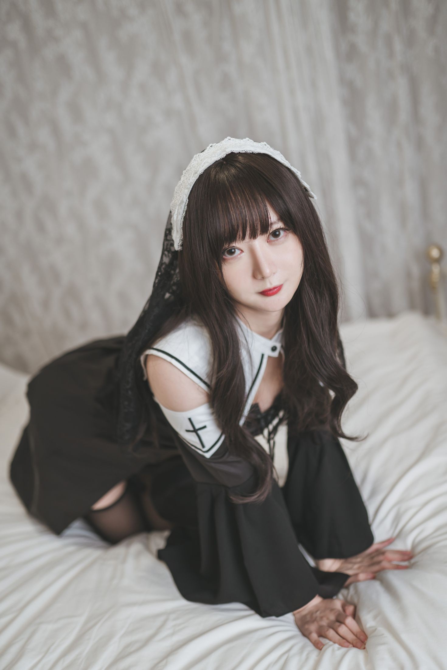 美女动漫博主51酱性感Cosplay写真修女 (5)