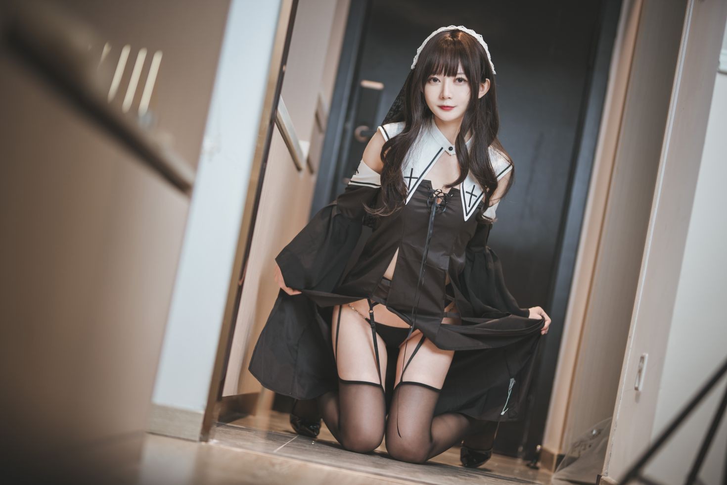 美女动漫博主51酱性感Cosplay写真修女 (34)