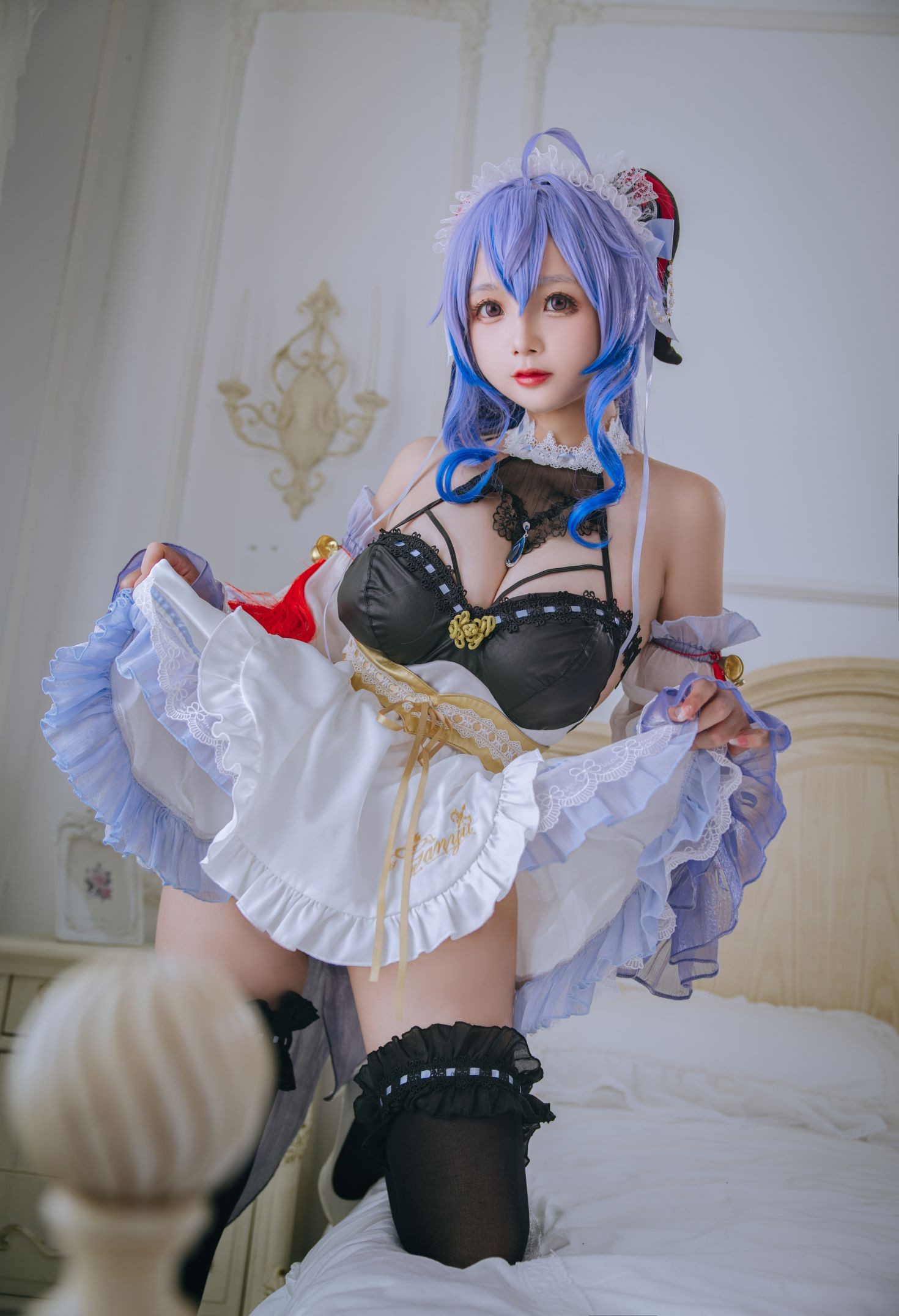 美女动漫博主日奈娇性感Cosplay写真甘雨女仆 (8)