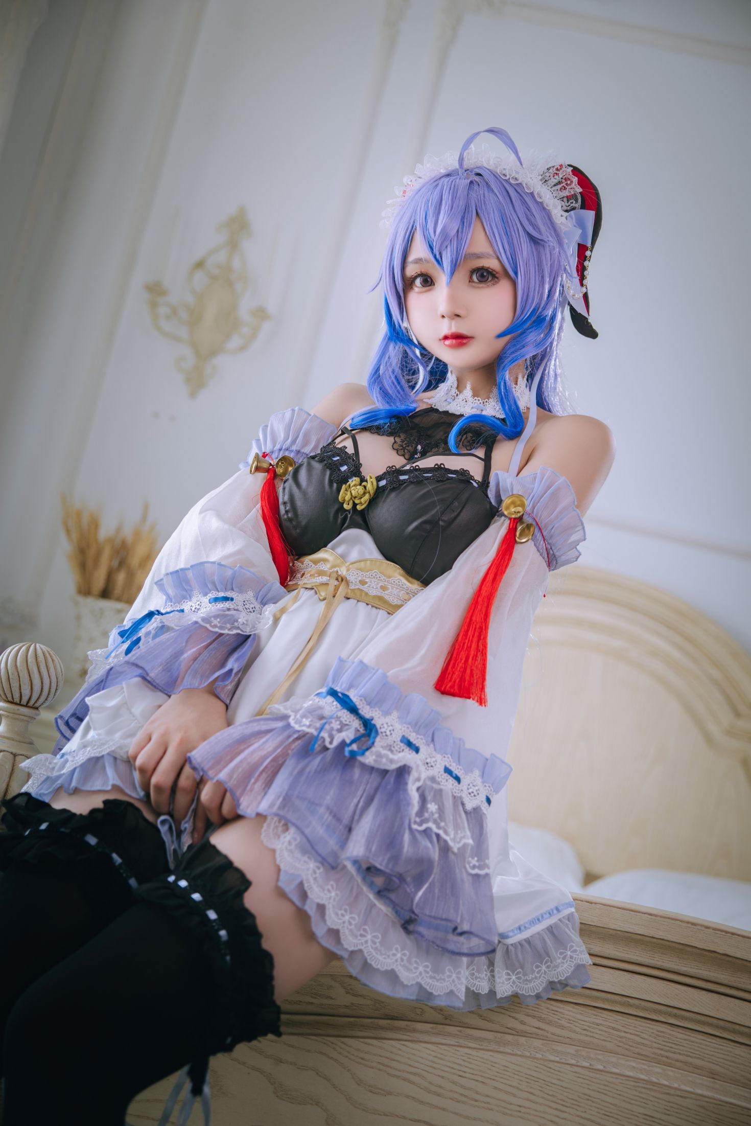 美女动漫博主日奈娇性感Cosplay写真甘雨女仆 (10)