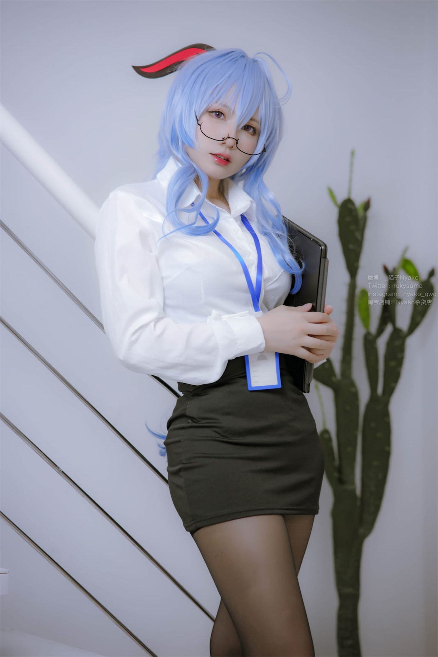 美女动漫博主Nyako喵子性感Cosplay写真原神甘雨OL (2)