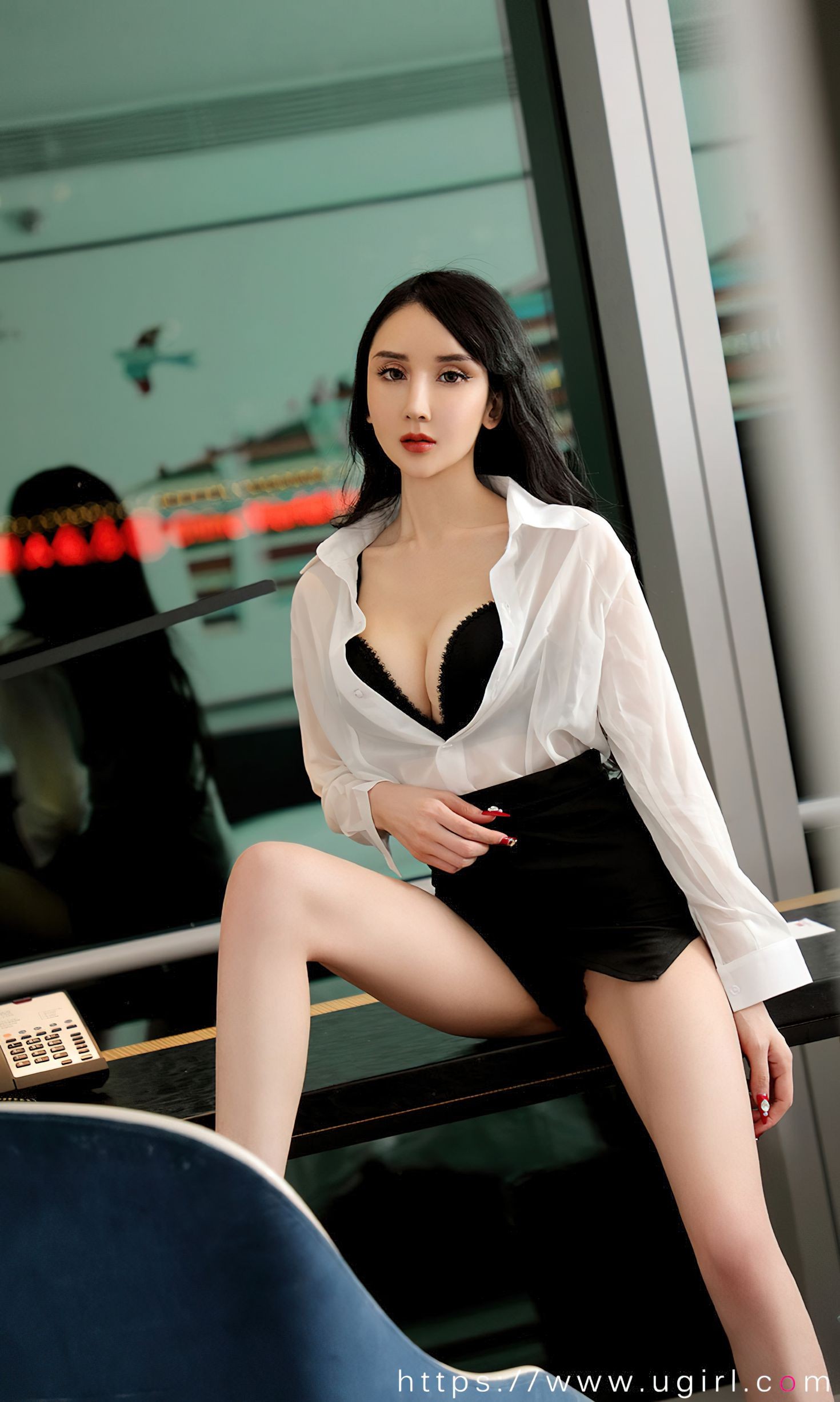 Ugirls爱尤物尤果圈美女模特写真第No.2437期尤果合辑 青涩之爱 (24)