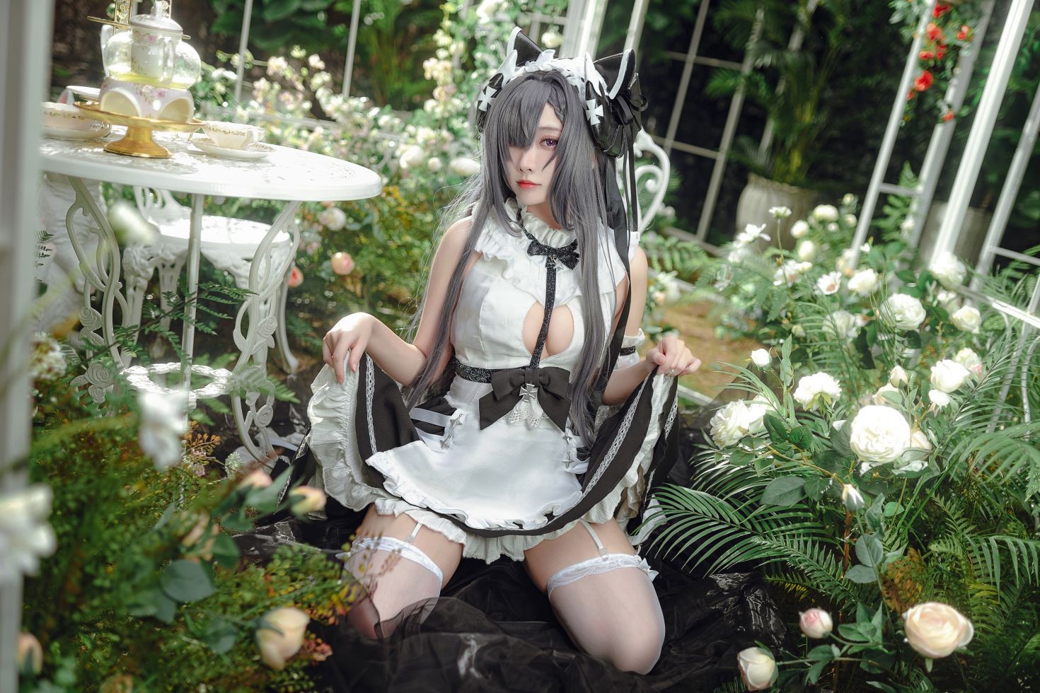 美女动漫博主宫本桜性感Cosplay写真奥古斯特女仆装 (9)