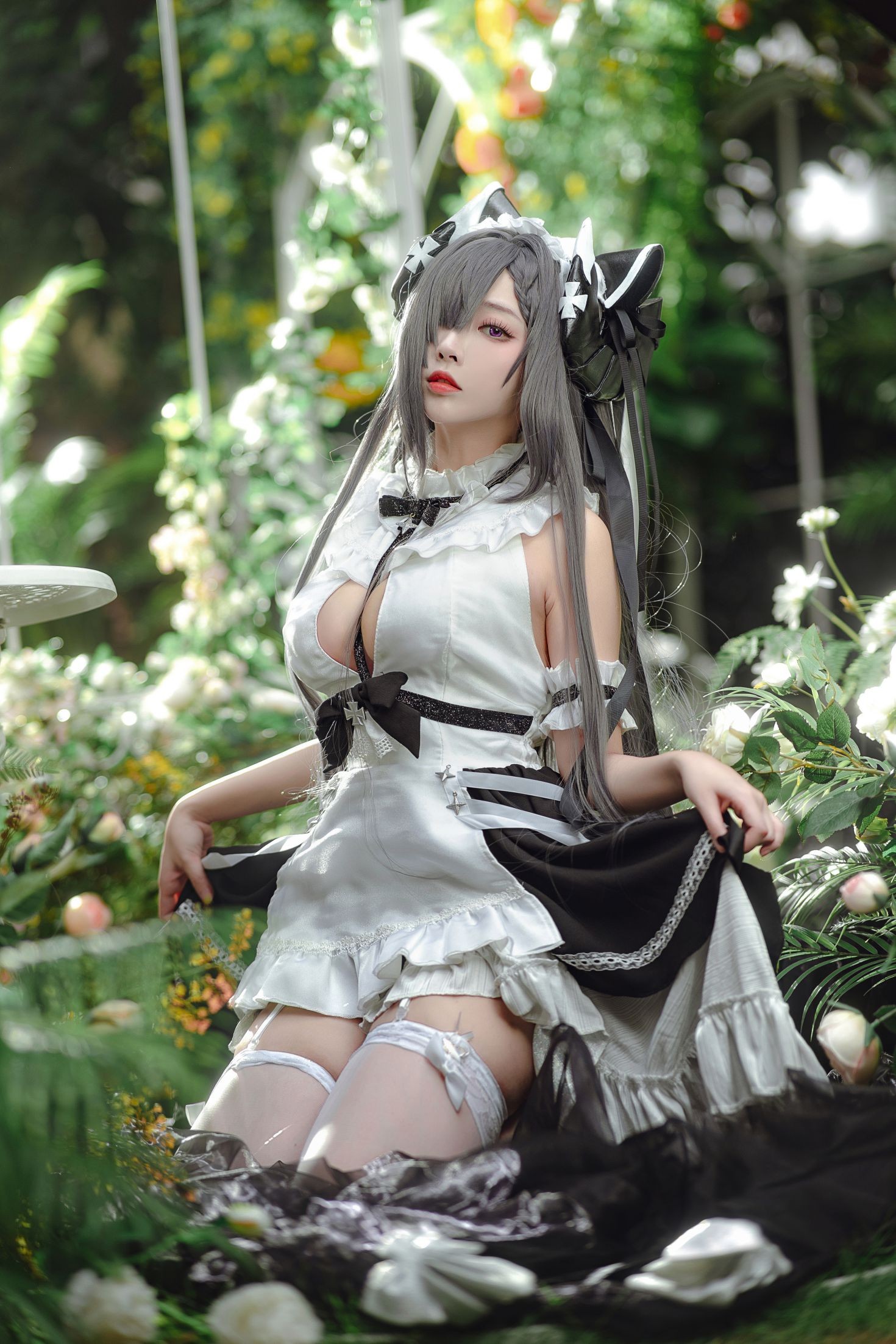 美女动漫博主宫本桜性感Cosplay写真奥古斯特女仆装 (10)