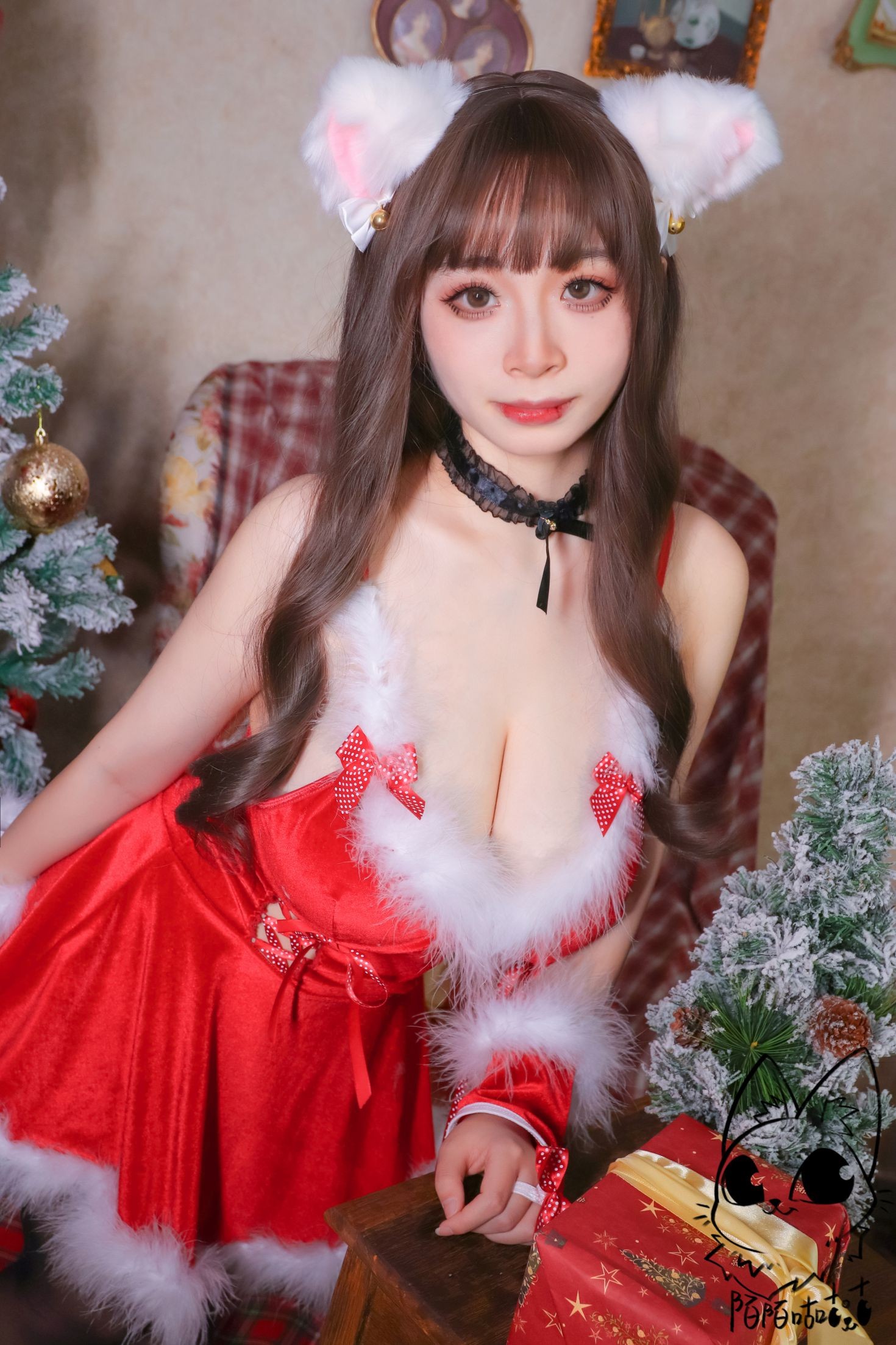 美女动漫博主韶陌陌性感Cosplay写真圣诞 (11)