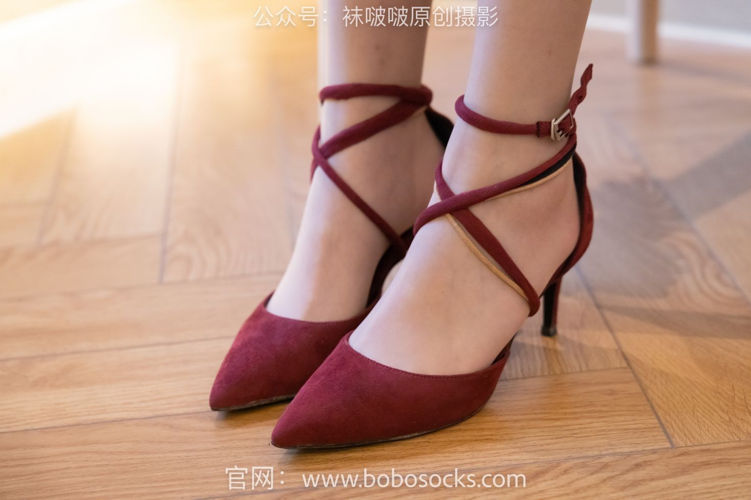 BoBoSocks袜啵啵美少女丝袜美脚写真第No.142期小甜豆高跟鞋高跟凉鞋肉丝裸足 (24)