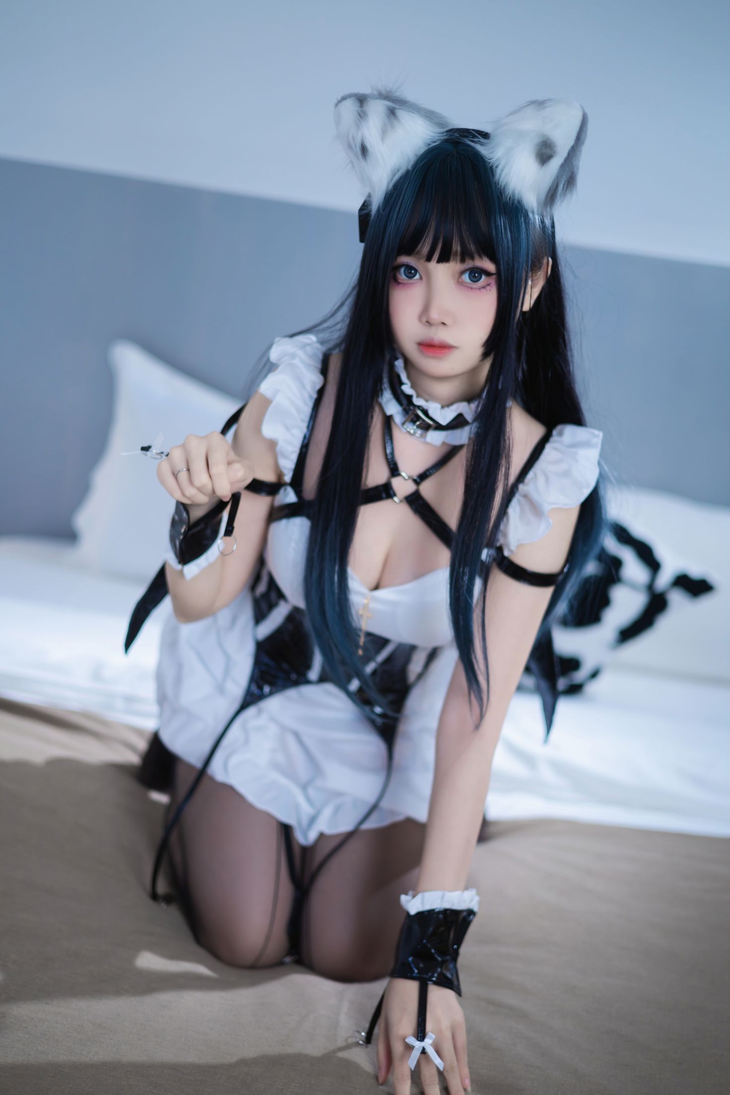 美女动漫博主洛桑伊梓性感Cosplay写真猫耳小恶魔 (22)