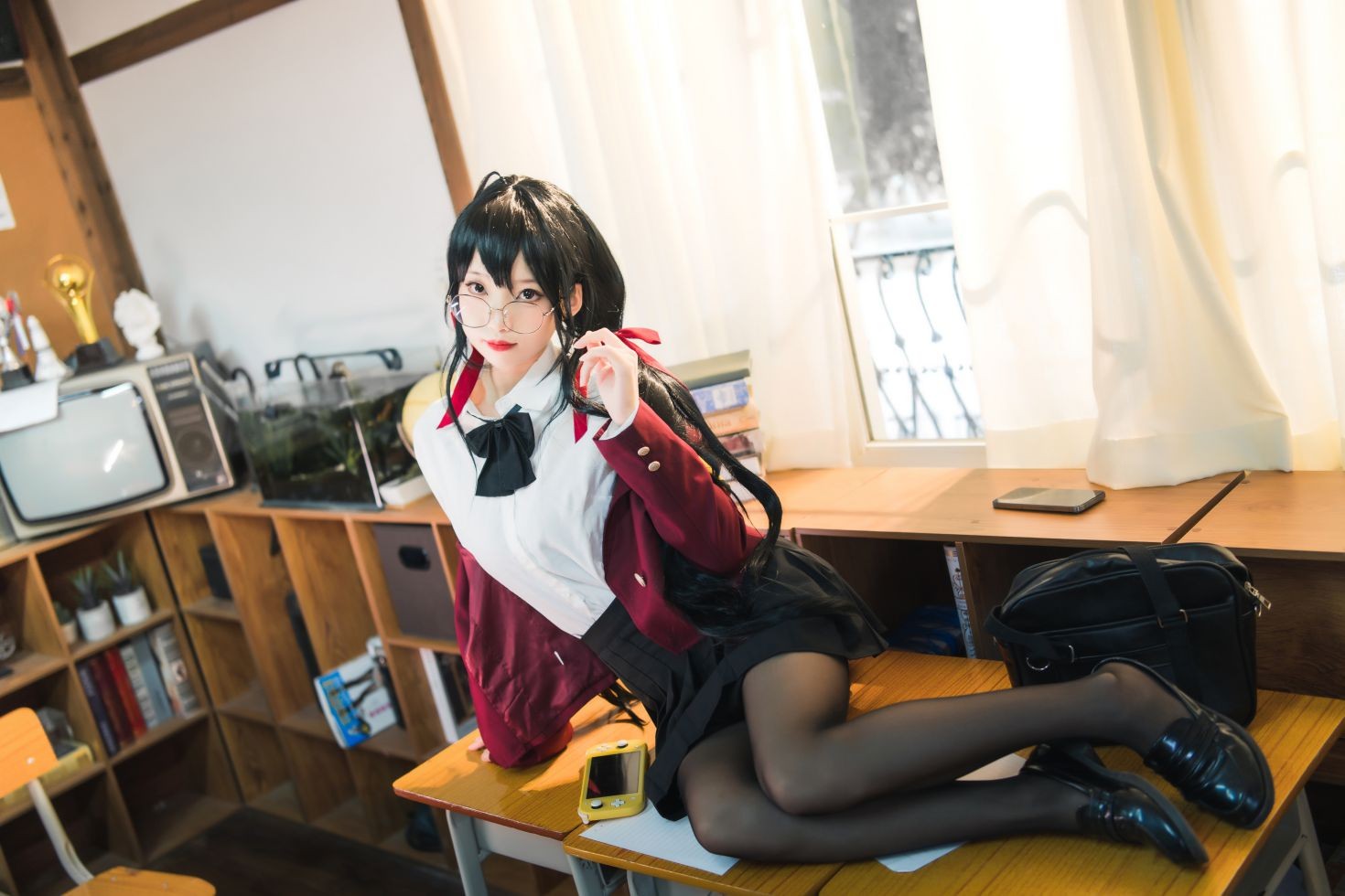 美女动漫博主狐玖玖性感Cosplay写真碧蓝航线大凤JK (3)