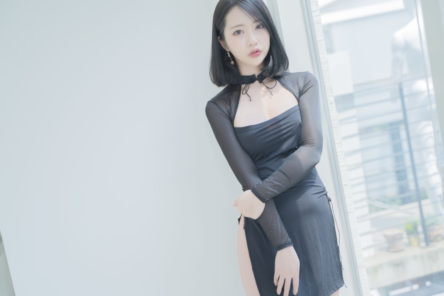 ROGLE 韩国美少女模特性感写真 Luci Office Look (4)