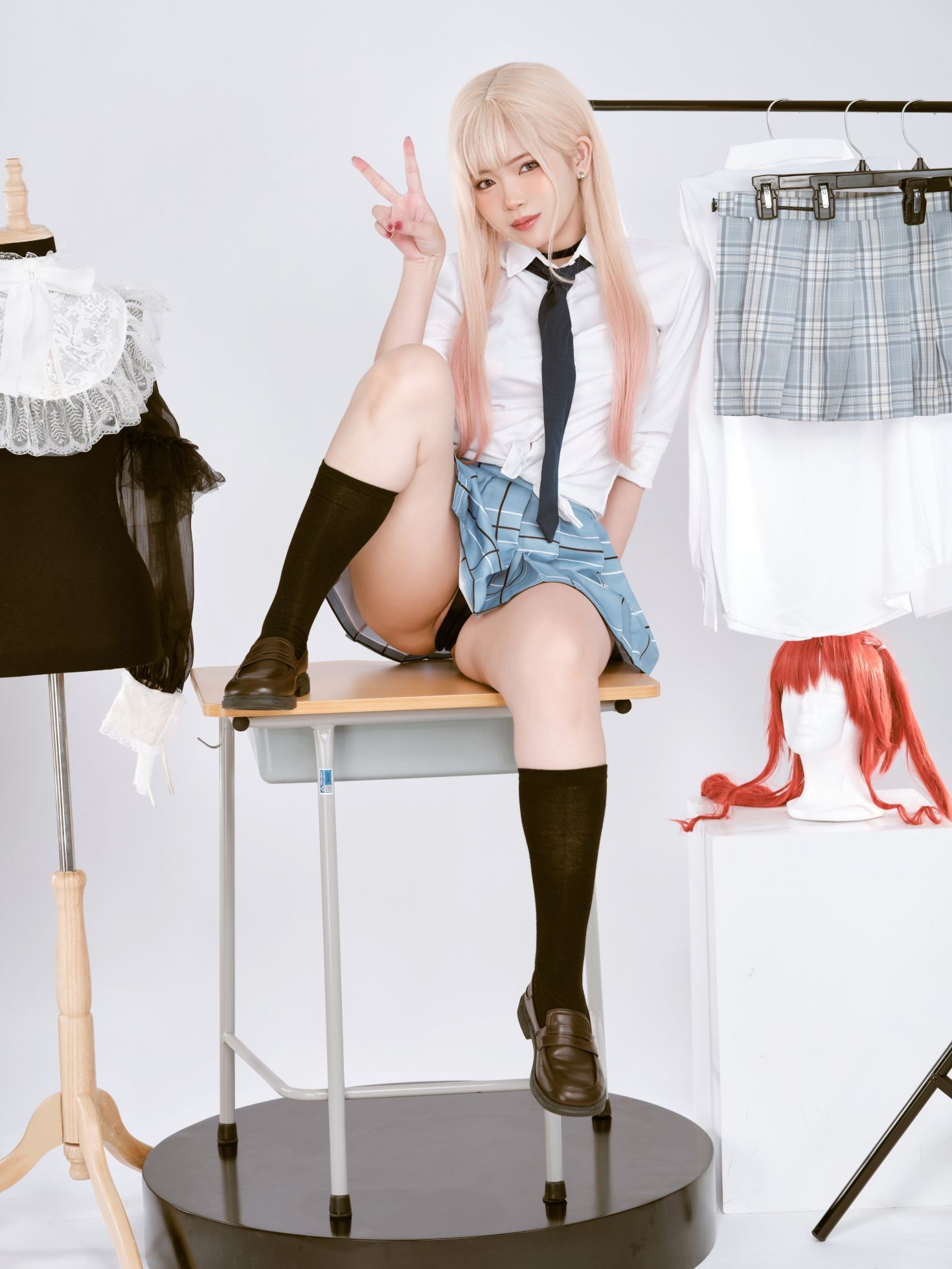 美女动漫博主ZinieQ性感Cosplay写真 Marin Kitagawa (26)