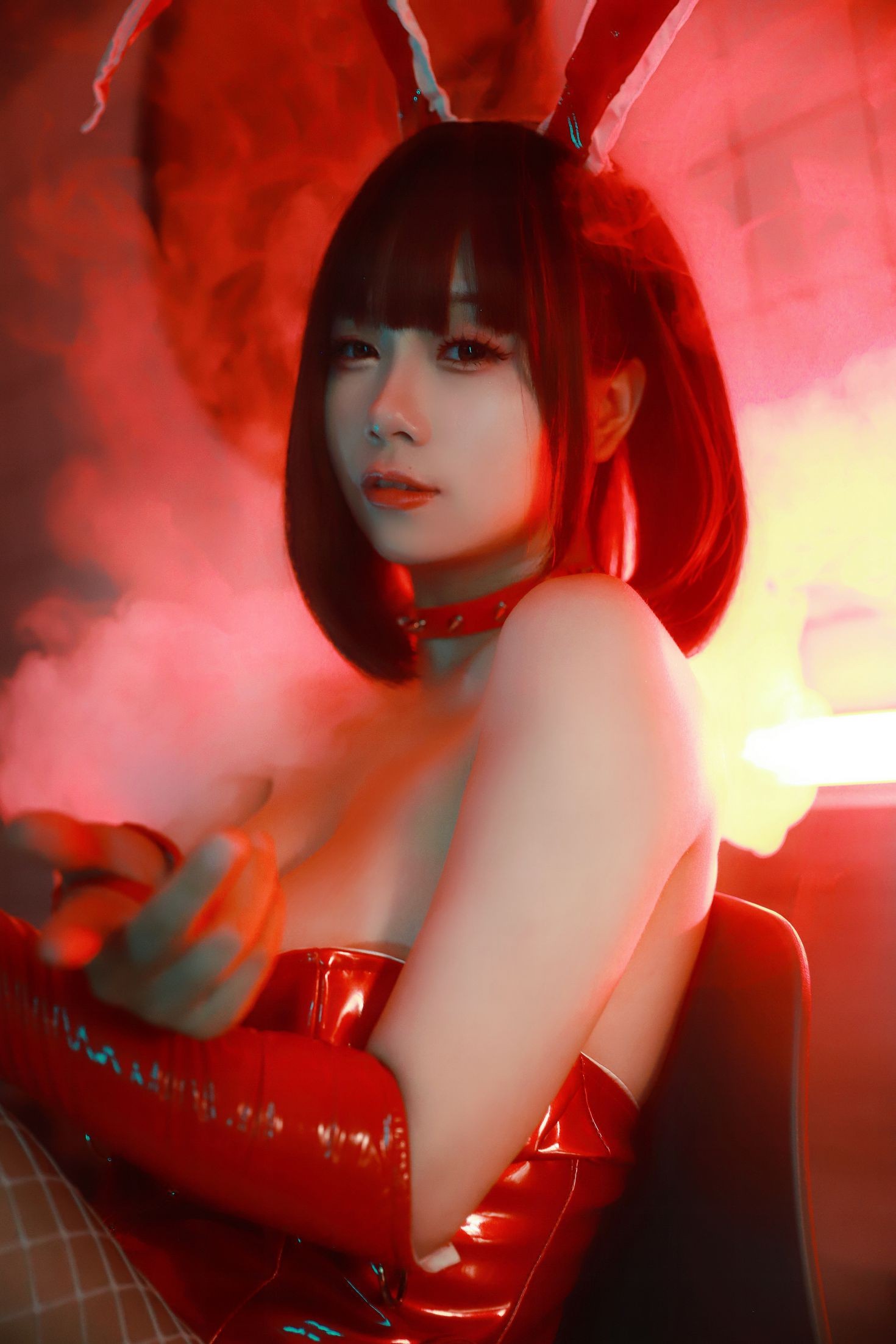 美女动漫博主末夜性感Cosplay写真红色兔女郎 (18)