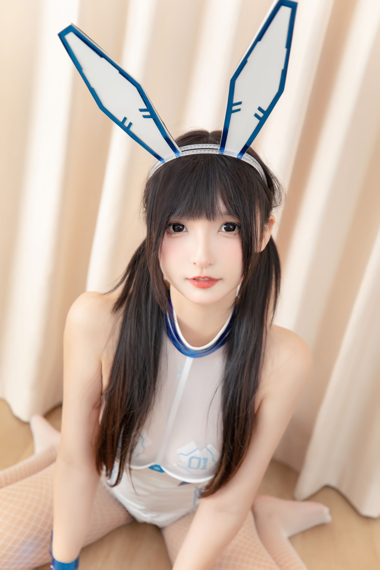 美女动漫博主神楽板真冬性感Cosplay写真赛博战兔 (55)