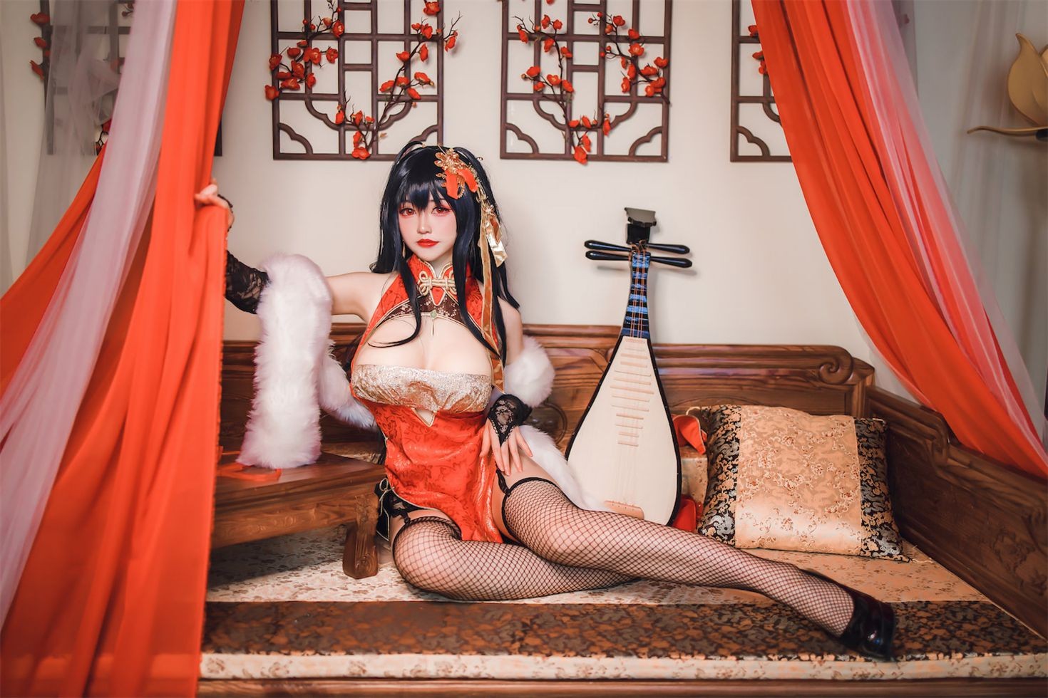 美女动漫博主Coser衣衣性感Cosplay写真碧蓝航线 大凤旗袍 (18)