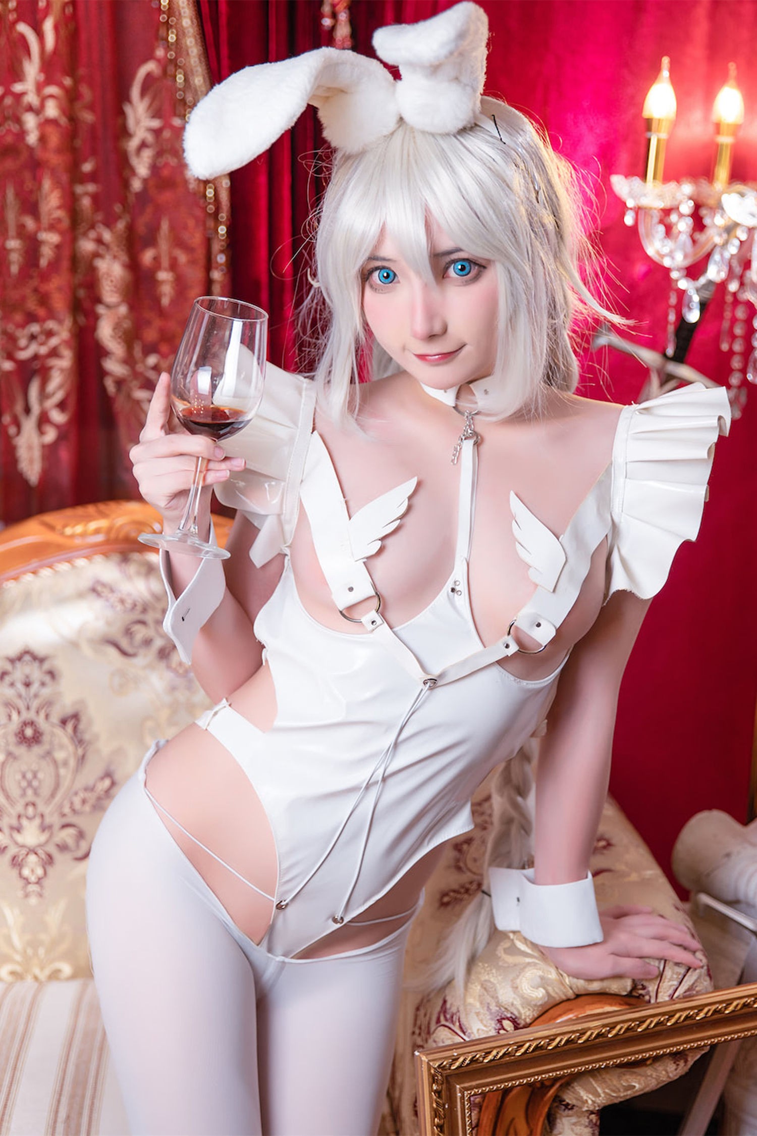 美女动漫博主是三不是世性感Cosplay写真恶毒白兔 (1)