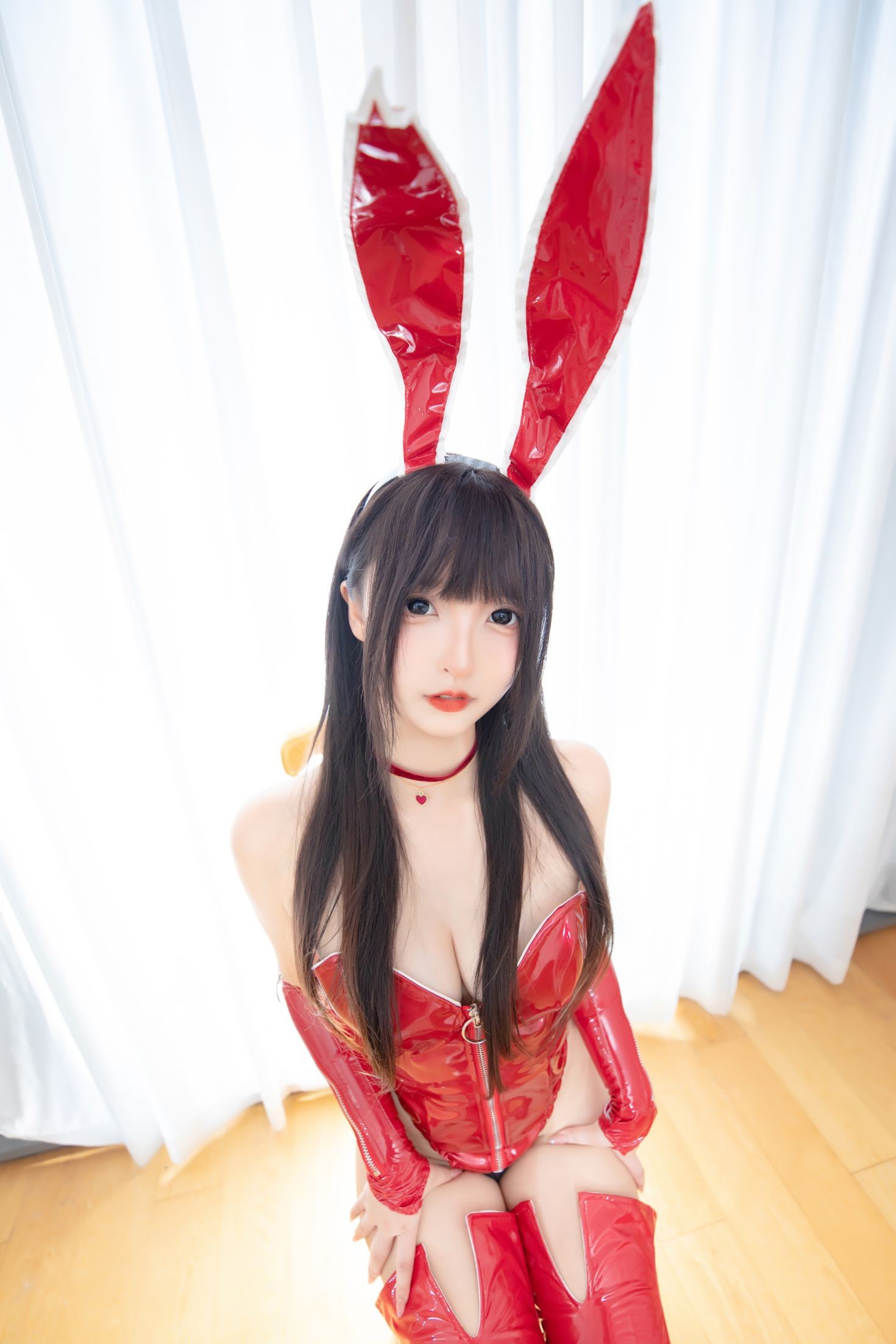 美女动漫博主神楽板真冬性感Cosplay写真红兔迎春 (2)