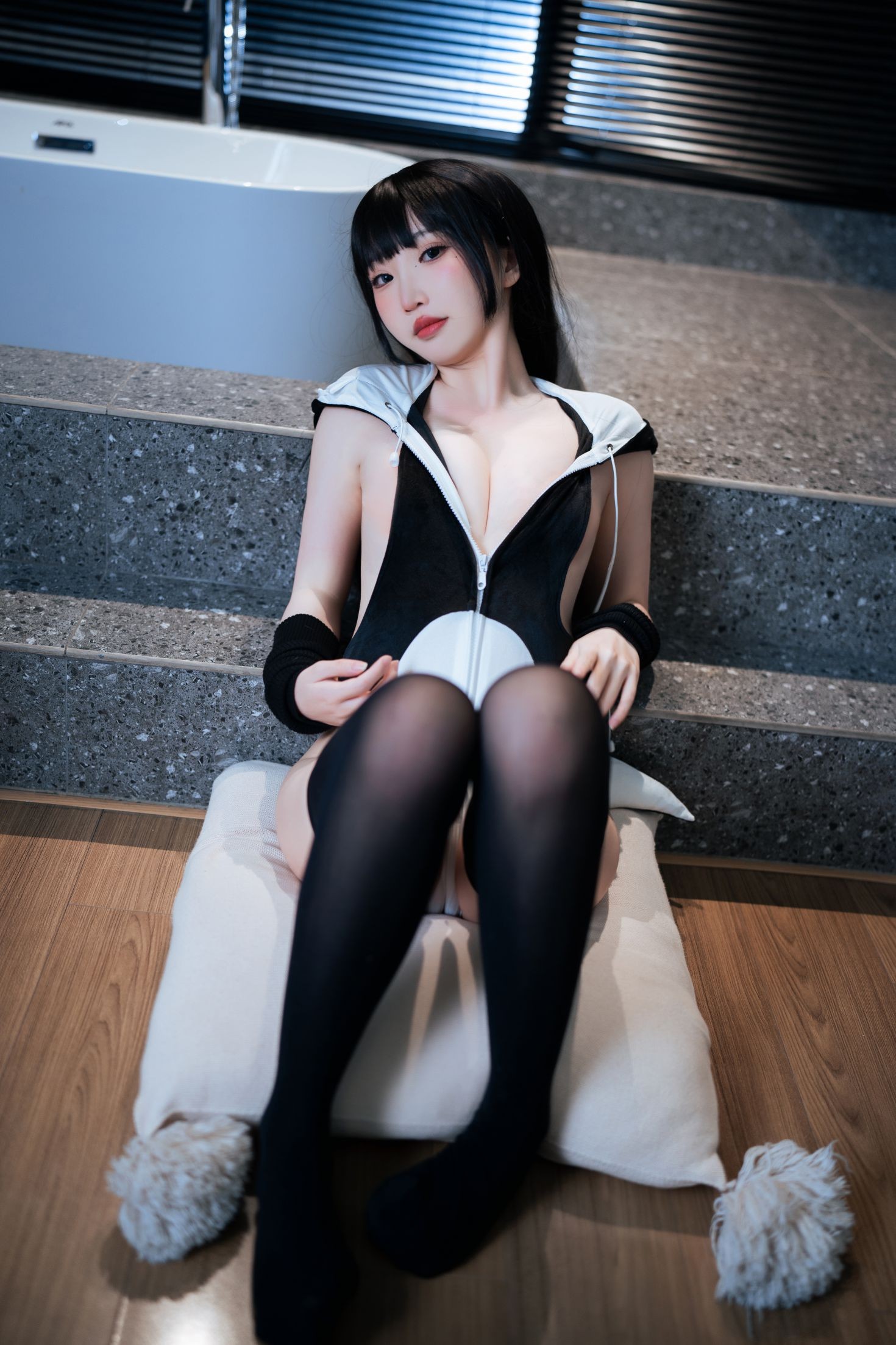 美女动漫博主面饼仙儿性感Cosplay写真大虎鲸 (19)