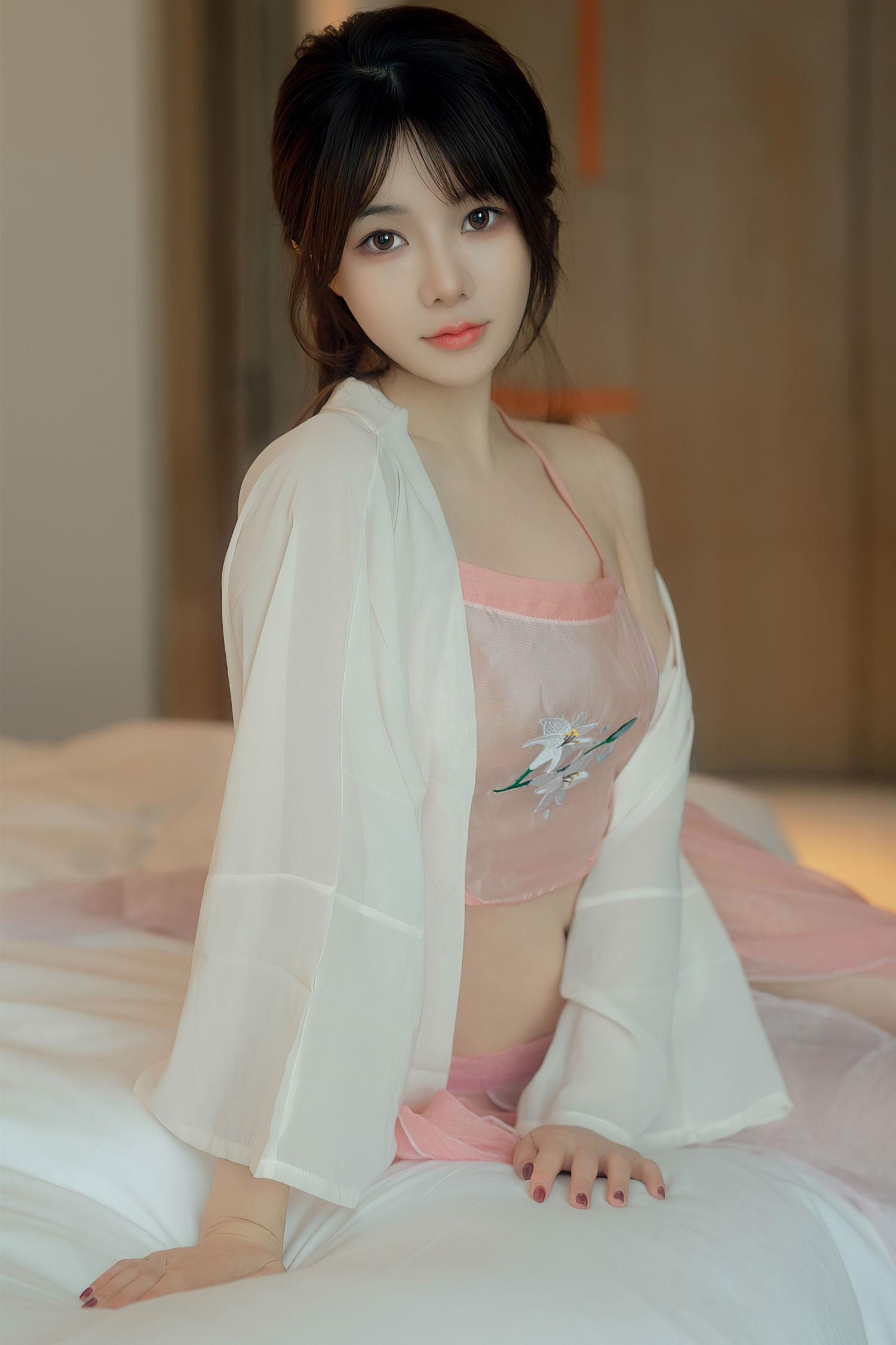 XIUREN秀人网美媛馆美女模特写真第No.5519期婠婠么 (1)