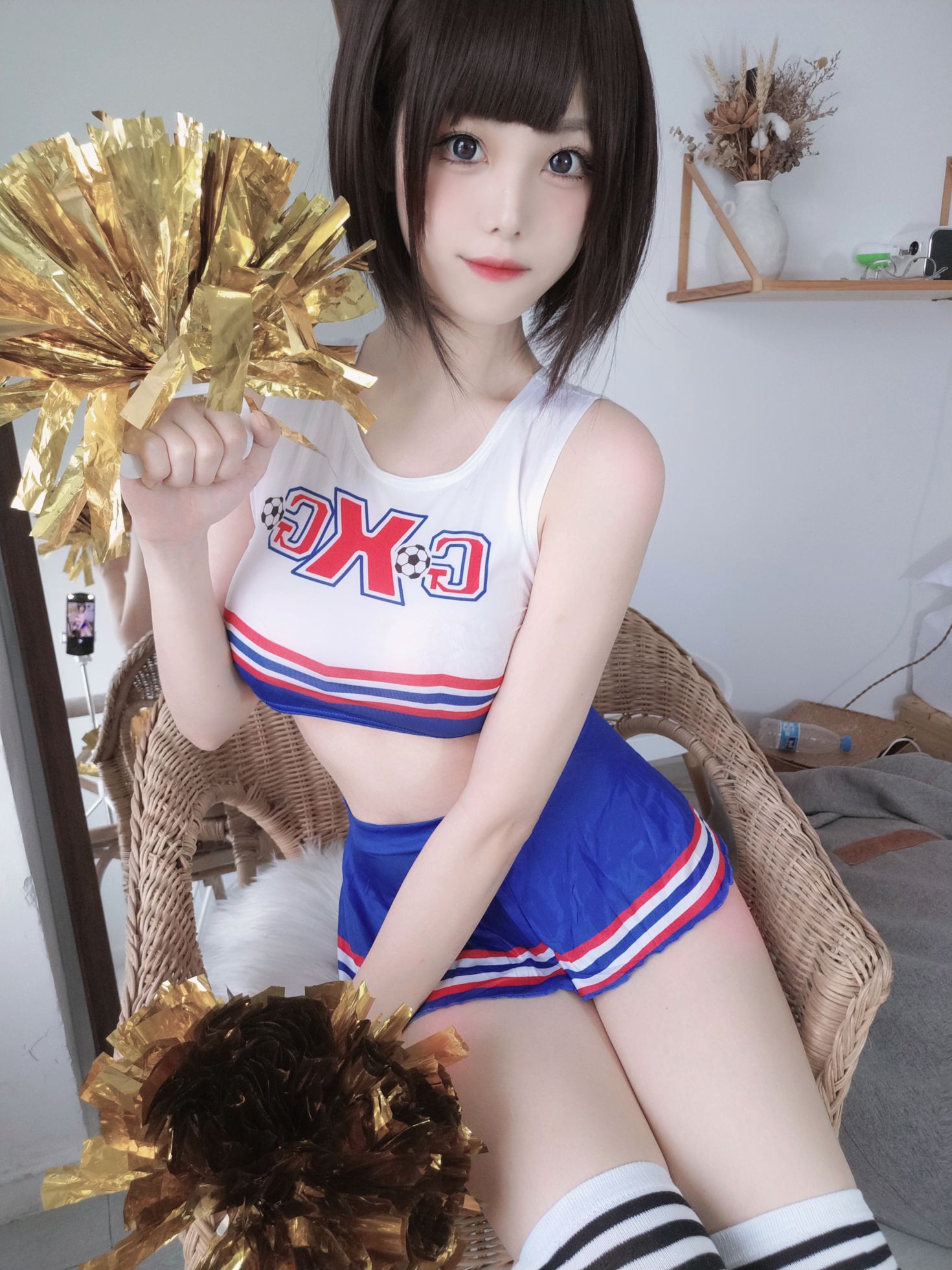 美女动漫博主蜜汁猫裘性感Cosplay写真足球宝贝 (35)