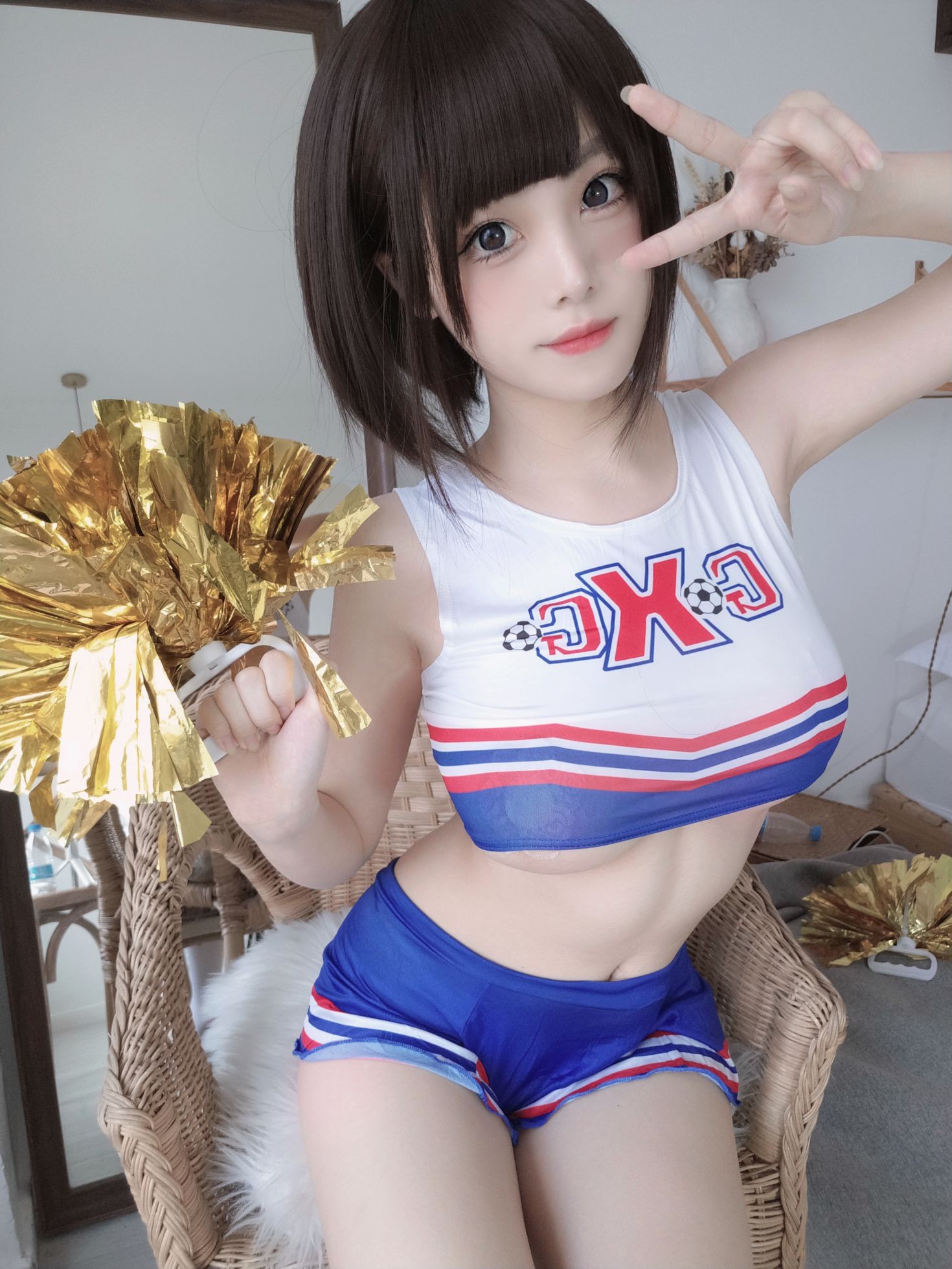 美女动漫博主蜜汁猫裘性感Cosplay写真足球宝贝 (31)