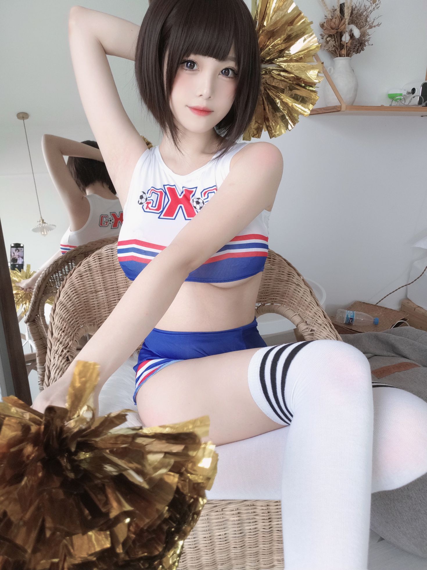 美女动漫博主蜜汁猫裘性感Cosplay写真足球宝贝 (34)