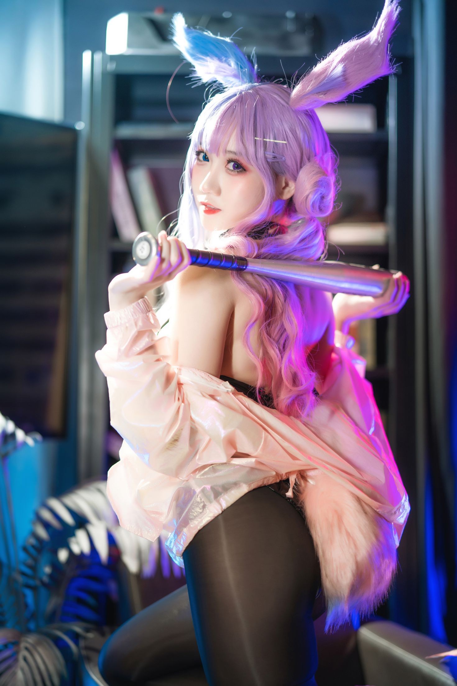 美女动漫博主焖焖碳性感Cosplay写真麻辣兔头X异色兔 (13)