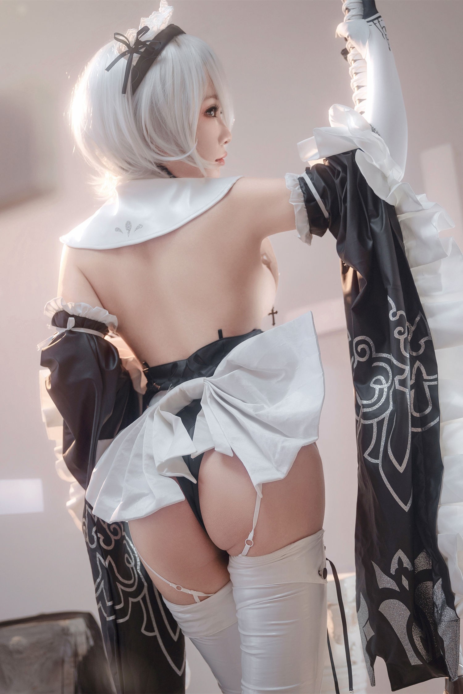 美女动漫博主七七娜娜子性感Cosplay写真2B女仆 (1)