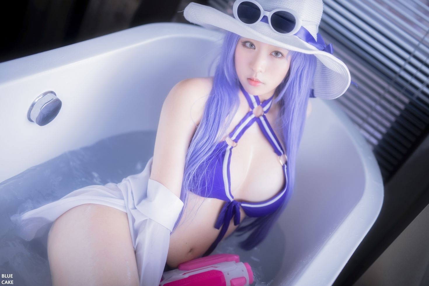 BLUECAKE 韩国美少女模特性感写真 Nono Pool Party Caitlyn (31)