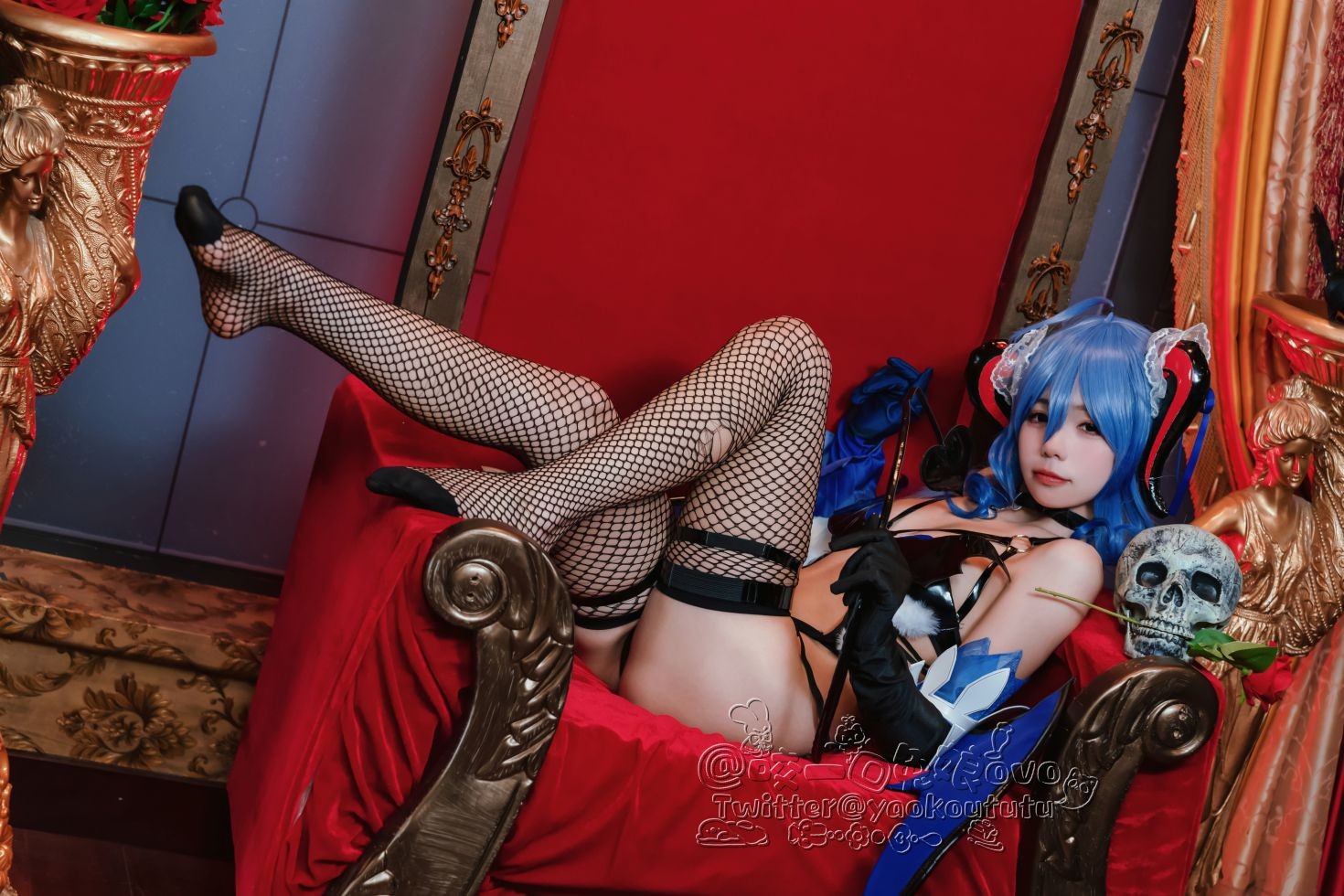 美女动漫博主咬一口兔娘性感Cosplay写真甘雨魅魔 (35)