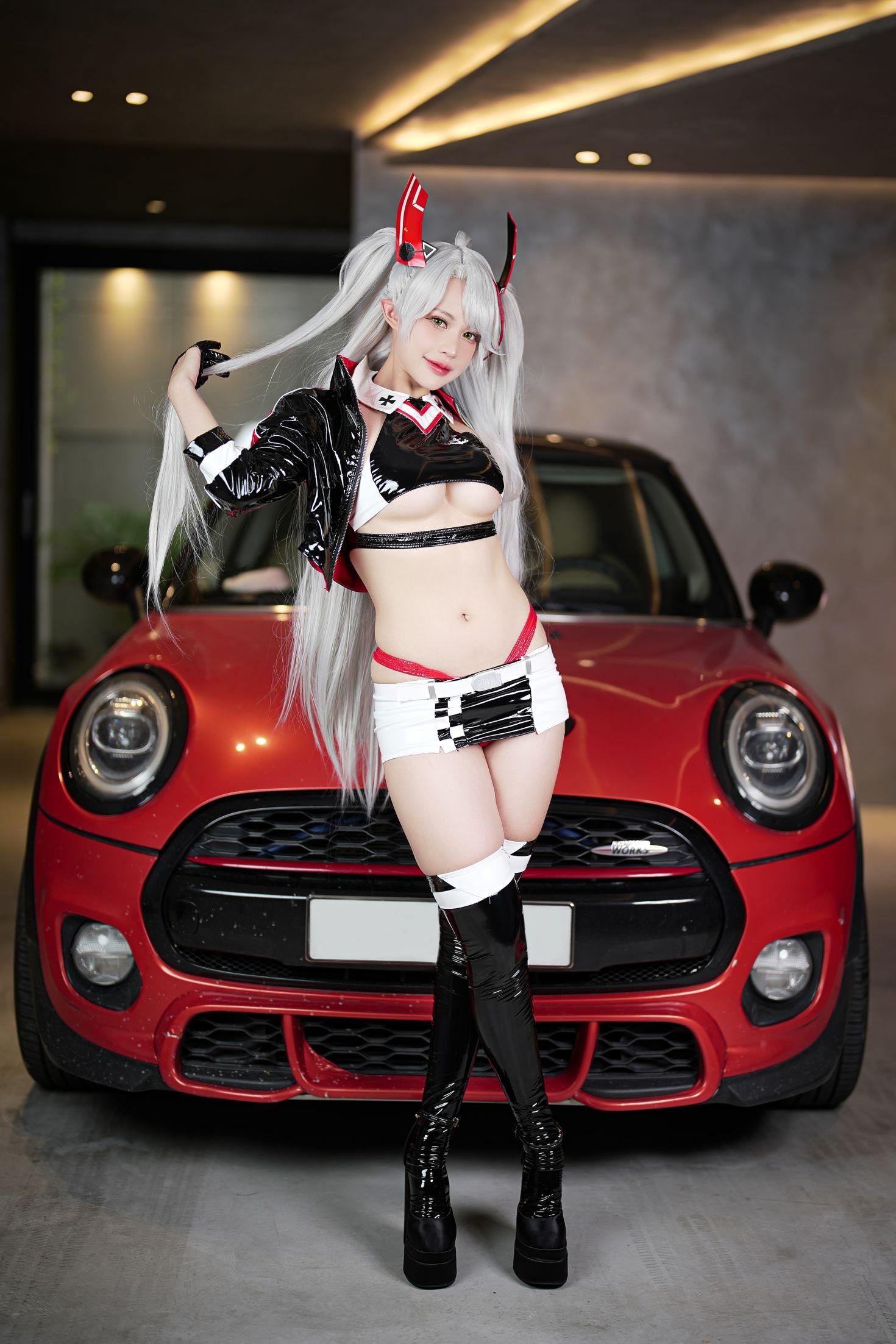 美女动漫博主PingPing性感Cosplay写真 Prinz Eugen Race Queen (4)