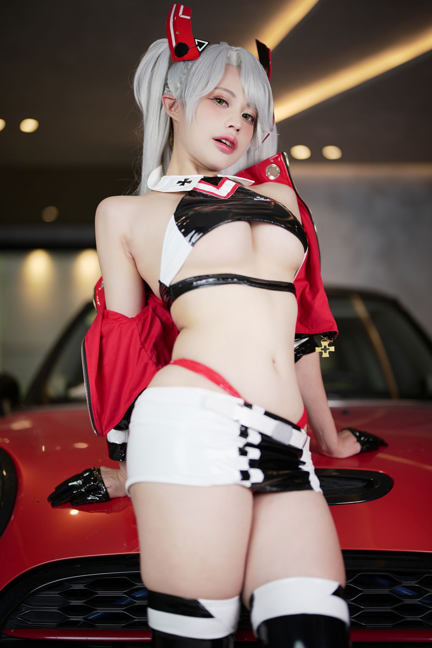 美女动漫博主PingPing性感Cosplay写真 Prinz Eugen Race Queen (12)