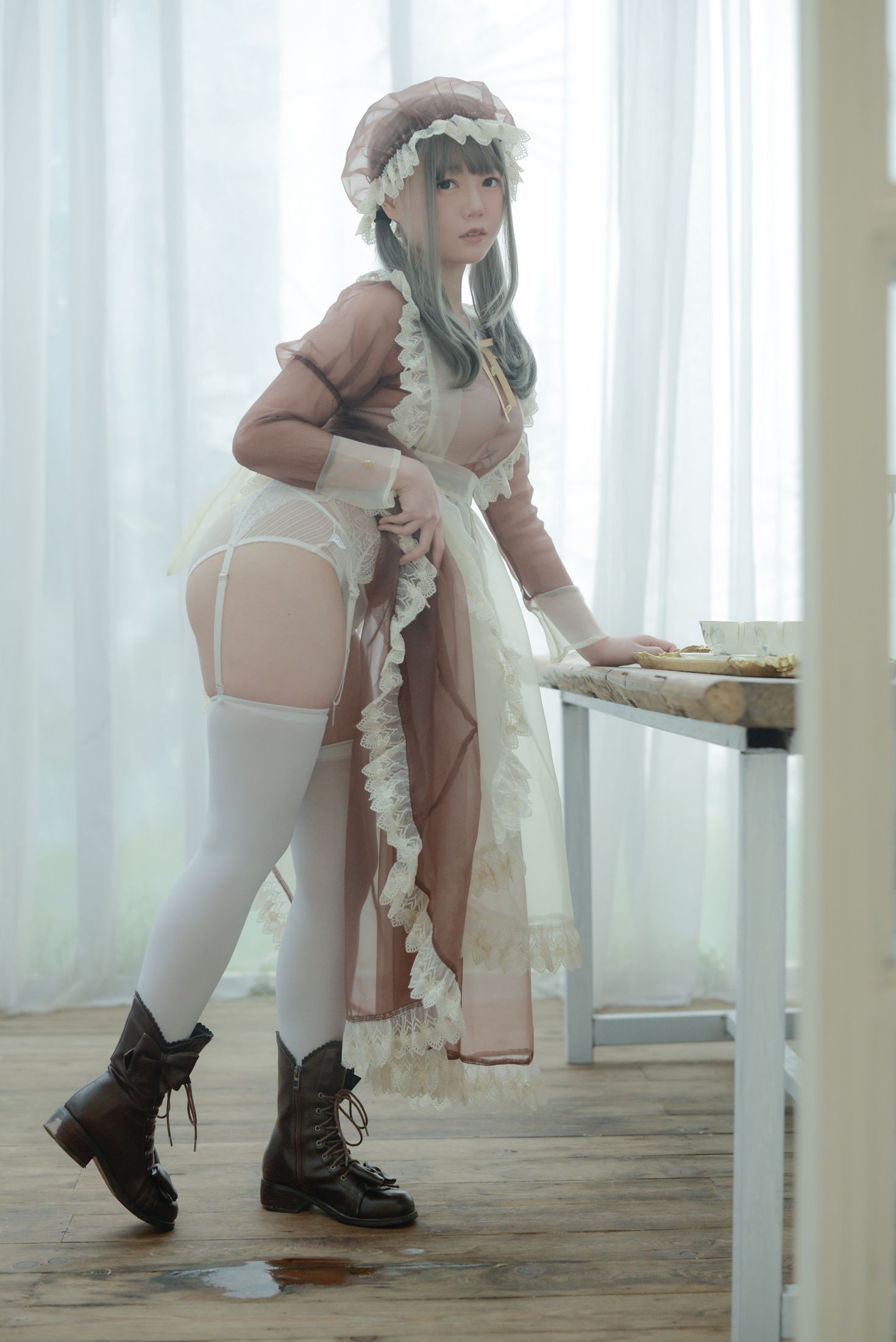 美女动漫博主きょう肉肉性感Cosplay写真 Vol.17 Maid (14)