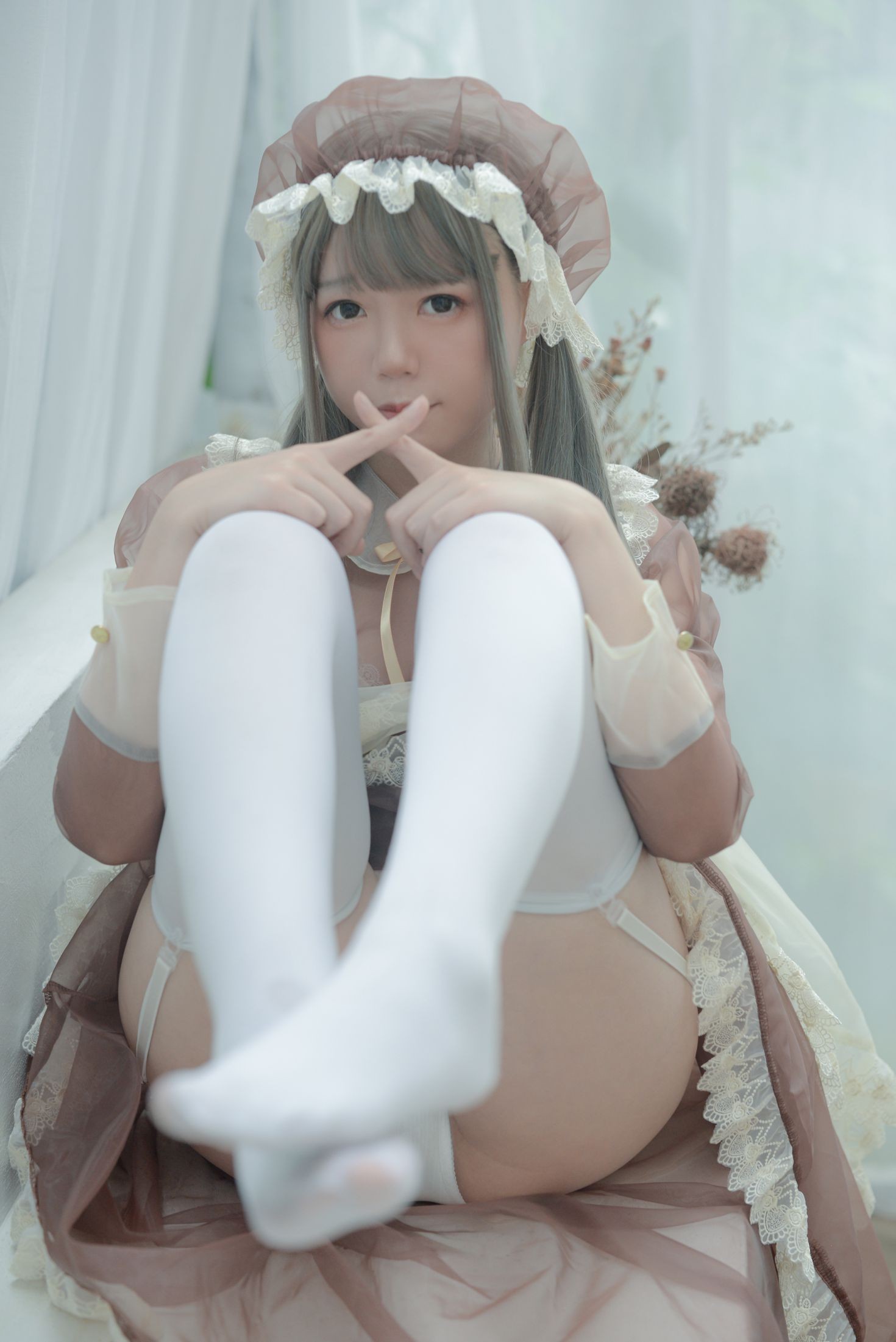 美女动漫博主きょう肉肉性感Cosplay写真 Vol.17 Maid (19)